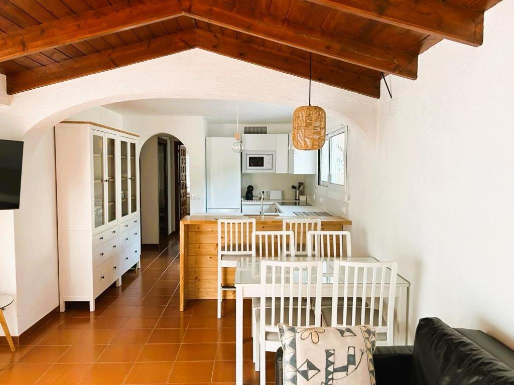 Private Apartments Cala Canyelles Лорет де Мар Екстериор снимка